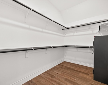17171 Crimson Crest Drive - Photo Thumbnail 30
