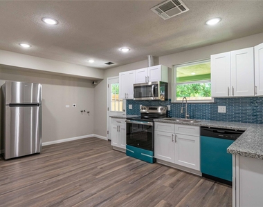 7921 Cook Road - Photo Thumbnail 6