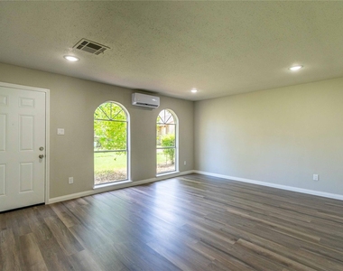 7921 Cook Road - Photo Thumbnail 7