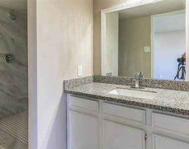7921 Cook Road - Photo Thumbnail 12