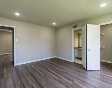 7921 Cook Road - Photo Thumbnail 11
