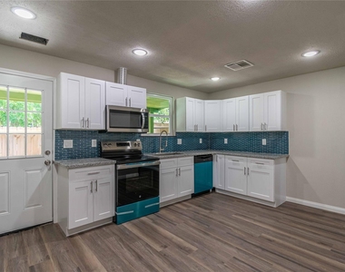7921 Cook Road - Photo Thumbnail 4