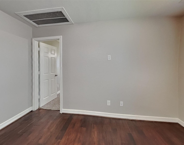 8803 Butterstone Ridge Lane - Photo Thumbnail 18