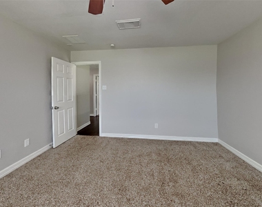 8803 Butterstone Ridge Lane - Photo Thumbnail 7