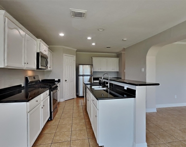 8803 Butterstone Ridge Lane - Photo Thumbnail 3
