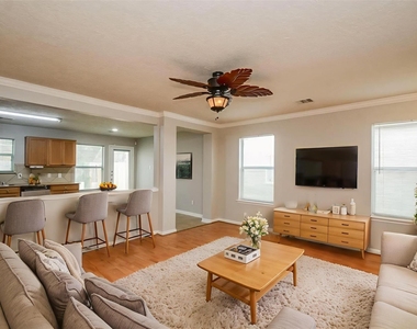 21443 Maple Harvest Lane - Photo Thumbnail 4