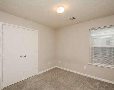21443 Maple Harvest Lane - Photo Thumbnail 20