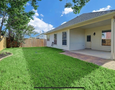 6422 Richland Hills Drive - Photo Thumbnail 16