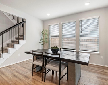 21631 Cascades Pass Court - Photo Thumbnail 16