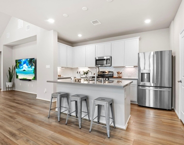 21631 Cascades Pass Court - Photo Thumbnail 13