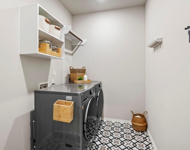 21631 Cascades Pass Court - Photo Thumbnail 10