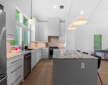 3512 Mosley Court - Photo Thumbnail 20