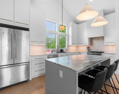 3512 Mosley Court - Photo Thumbnail 15