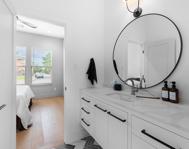 3512 Mosley Court - Photo Thumbnail 35