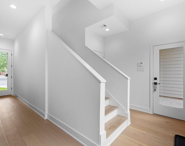 3512 Mosley Court - Photo Thumbnail 5