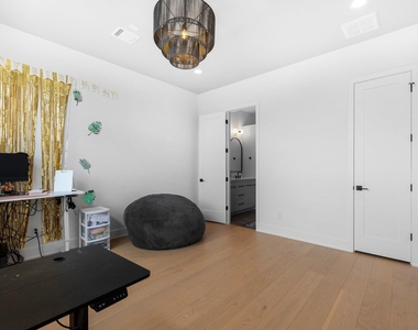 3512 Mosley Court - Photo Thumbnail 25