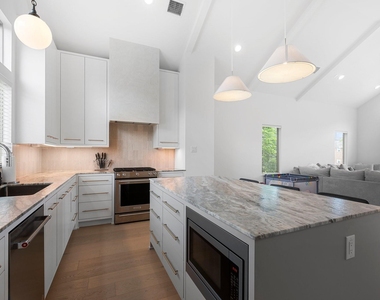 3512 Mosley Court - Photo Thumbnail 21