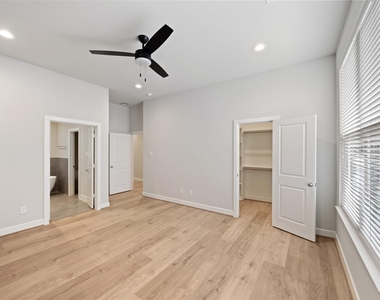 5910 Haring Lane - Photo Thumbnail 12