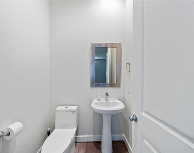 5910 Haring Lane - Photo Thumbnail 8