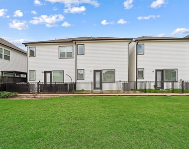 5910 Haring Lane - Photo Thumbnail 19