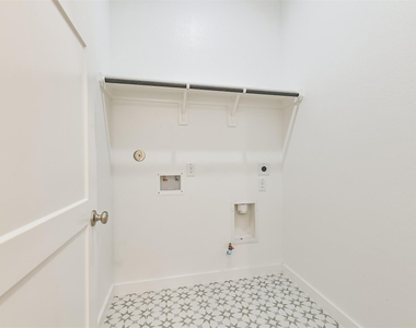 27027 W Rustlers Bend - Photo Thumbnail 33
