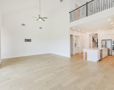 27027 W Rustlers Bend - Photo Thumbnail 12