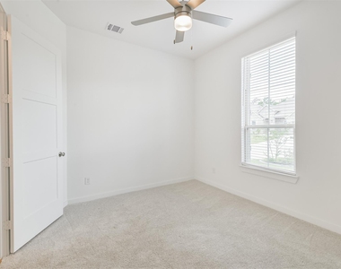 27027 W Rustlers Bend - Photo Thumbnail 29