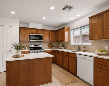 3211 Falcon Trail Drive - Photo Thumbnail 12