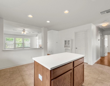 3211 Falcon Trail Drive - Photo Thumbnail 14