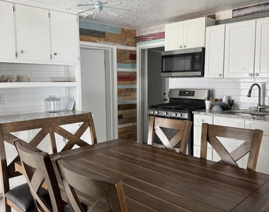 4281 Yorkshire Drive - Photo Thumbnail 17