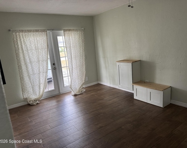 4281 Yorkshire Drive - Photo Thumbnail 12