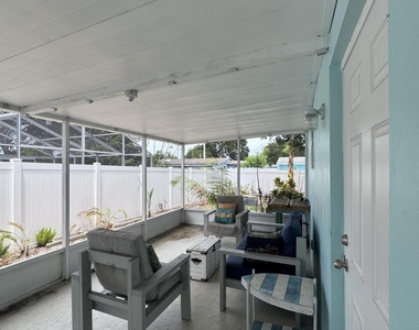 4281 Yorkshire Drive - Photo Thumbnail 21