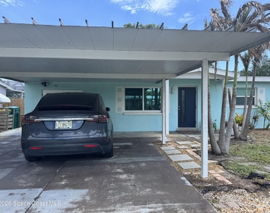 4281 Yorkshire Drive - Photo Thumbnail 3