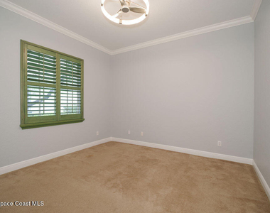 9400 Scarborough Court - Photo Thumbnail 21
