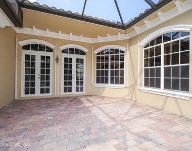 9400 Scarborough Court - Photo Thumbnail 32