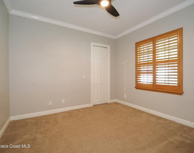 9400 Scarborough Court - Photo Thumbnail 25