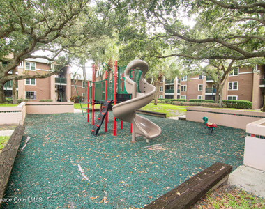 7667 N Wickham Road - Photo Thumbnail 17