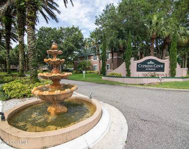 7667 N Wickham Road - Photo Thumbnail 16