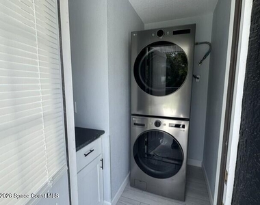 2137 Canterbury Lane - Photo Thumbnail 29
