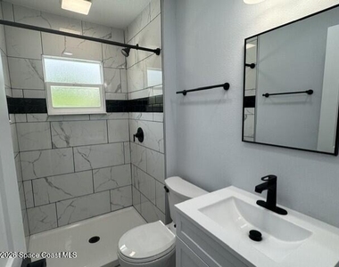 2137 Canterbury Lane - Photo Thumbnail 13