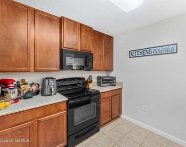 4037 Meander Place - Photo Thumbnail 14