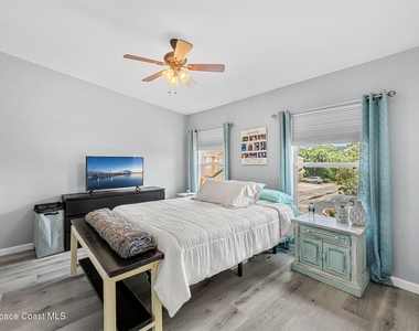4037 Meander Place - Photo Thumbnail 19
