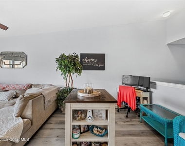 4037 Meander Place - Photo Thumbnail 9