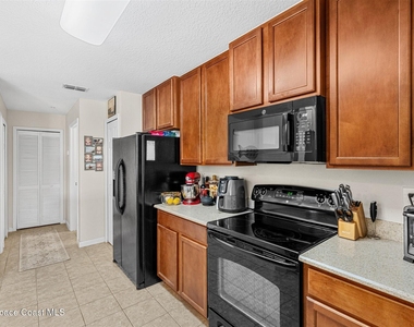 4037 Meander Place - Photo Thumbnail 3