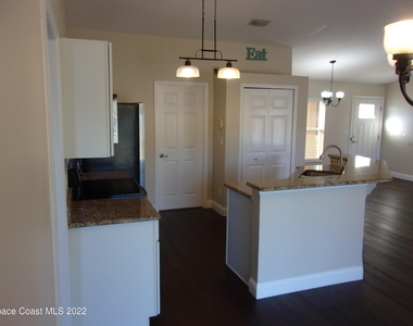 5614 Ada Street - Photo Thumbnail 7