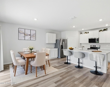 673 Bremerhaven Street Nw - Photo Thumbnail 4
