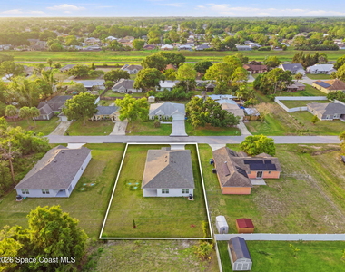 673 Bremerhaven Street Nw - Photo Thumbnail 30