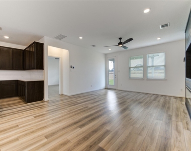 21619 Indigo Harvest Lane - Photo Thumbnail 15