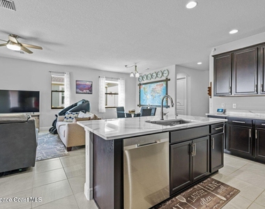 8108 Dobre Way - Photo Thumbnail 6