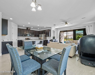 8108 Dobre Way - Photo Thumbnail 11